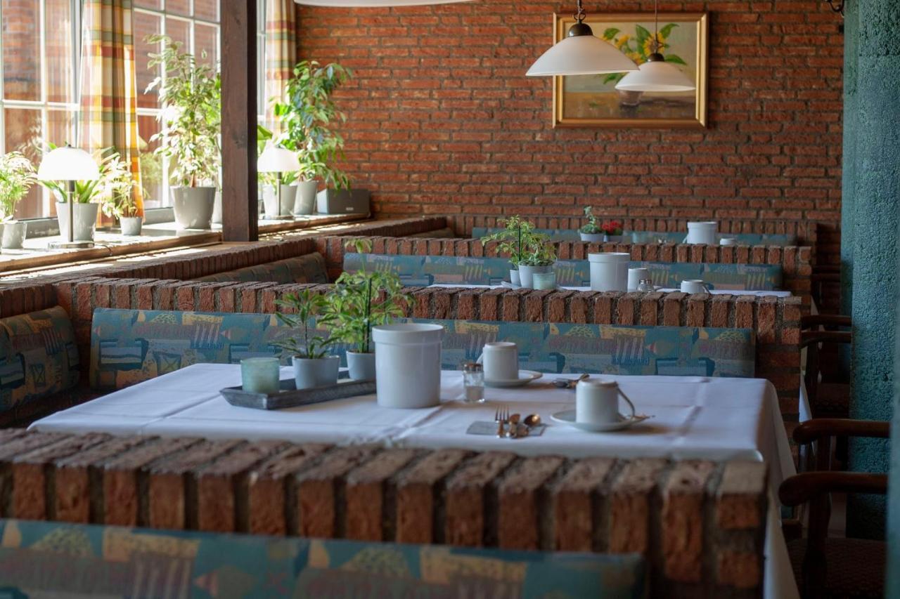 Schlueter Hotel & Restaurant Wankendorf Exteriör bild